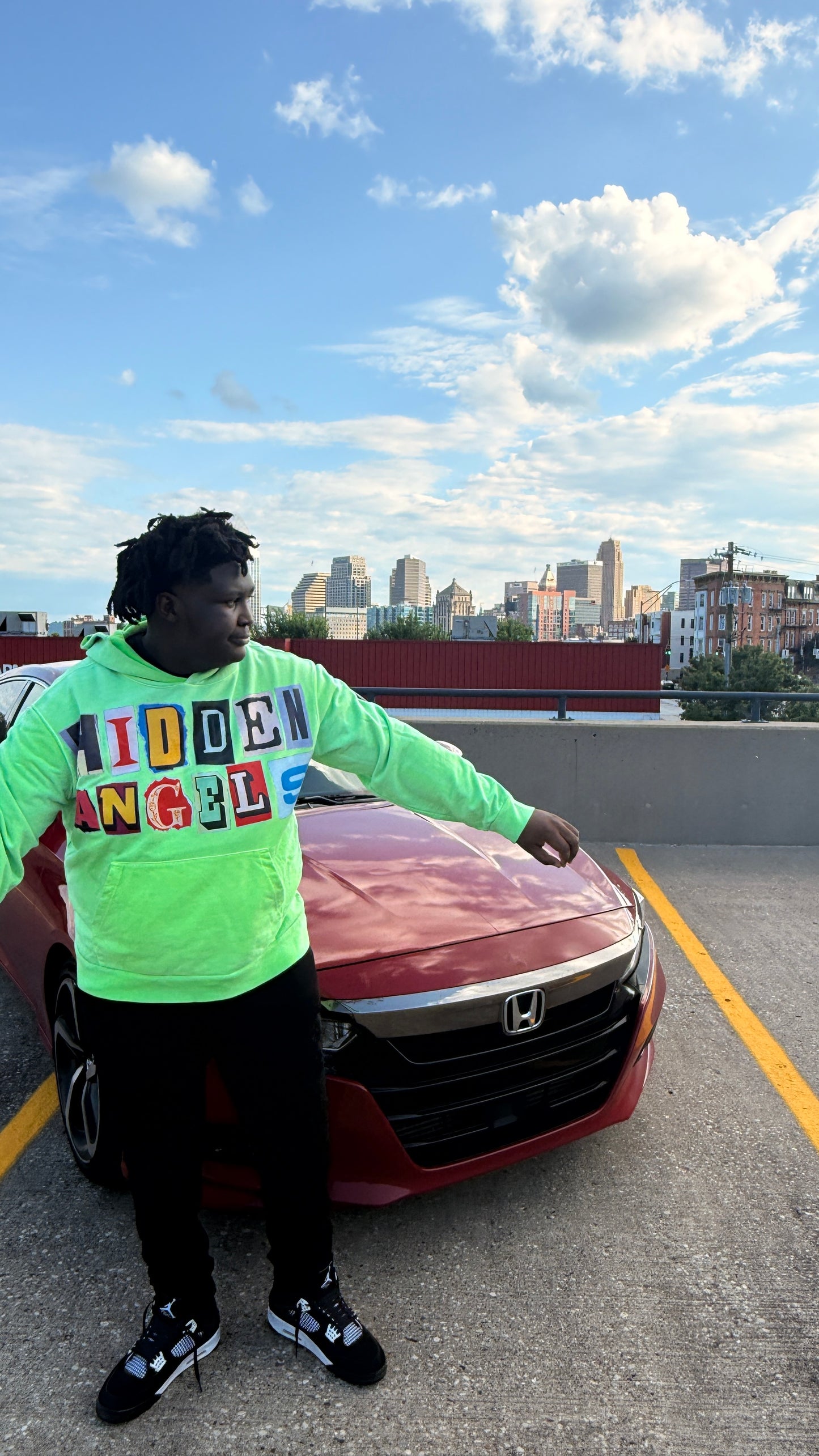 "NEWSPAPER" HOODIE GREEN